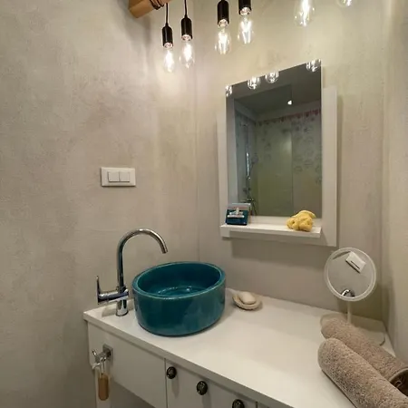 Old Town Luxury Apartment
